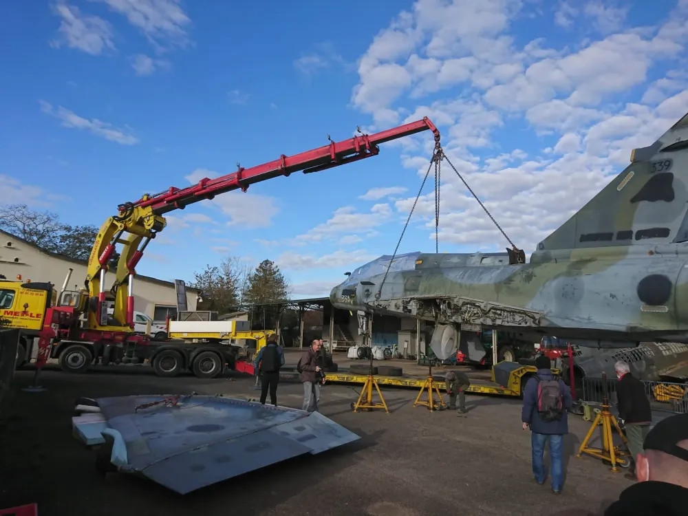 transport avion militaire